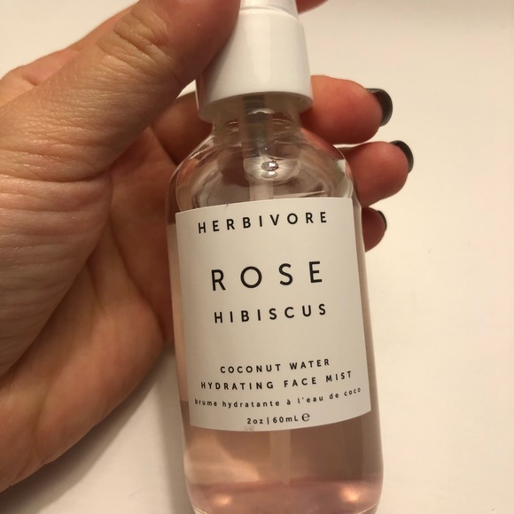 Herbivore Botanicals rose hibiscus coconut spray - Picture 2 of 4